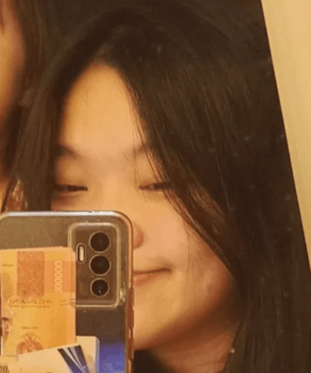 Cathrine Ang